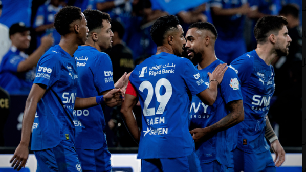 الهلال يواصل زحفه نحو قمة المسابقة بإسقاط الشباب