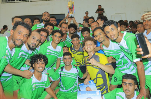 اليرموك يتألَّق ويحصد ثلاث بطولات كروية متتالية