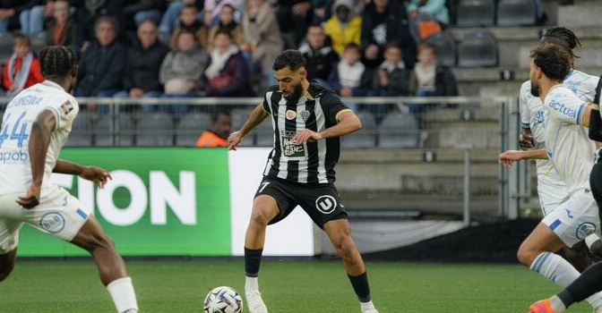 انجيه يهزم لوريان وفوز نيس امام رين في الدوري الفرنسي