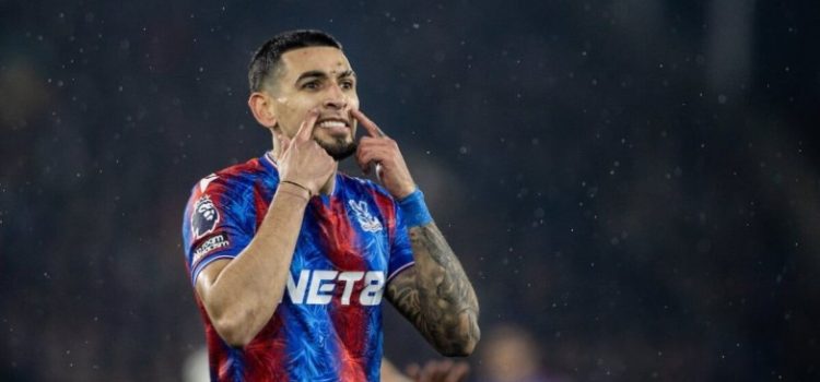 برشلونة يجهز عرضًا أوليًا للتعاقد مع لاعب كريستال بالاس
