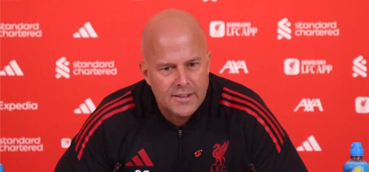 سلوت: غير مهتم بعقدي مع ليفربول.. والماضي لا يهمني