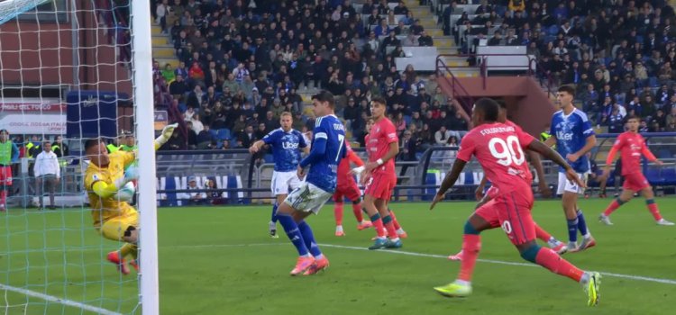 التعادل يحسم مباراة كومو وكالياري وفيرونا يواصل موسمه دون فوز