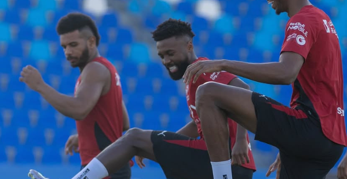 الهلال يستعيد الثلاثي قبل موقعة النجمة في الدوري