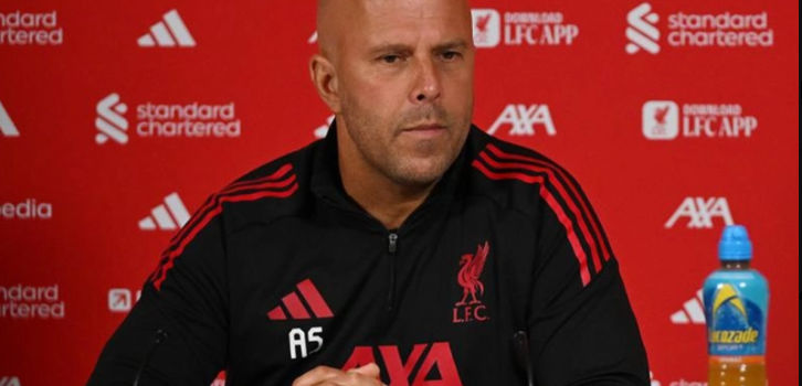 سلوت: واجبات صلاح الهجومية والدفاعية مهمة .. وهذا موقفي من بقاء روبرتسون