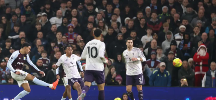 أستون فيلا يواصل انتصاراته على كبار البريميرليج بتخطيه مانشستر يونايتد