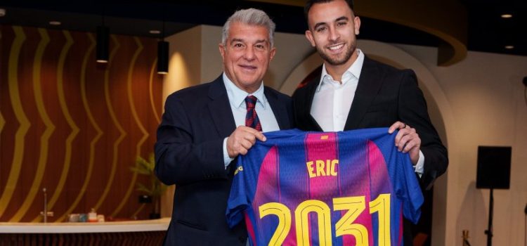 إريك جارسيا: سعيد بتجديد عقدي مع برشلونة ونفتقد أراوخو كثيرًا