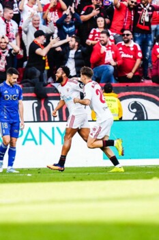 اشبيلية يستعيد نغمة الانتصارات برباعية نظيفة أمام ريال اوفييدو