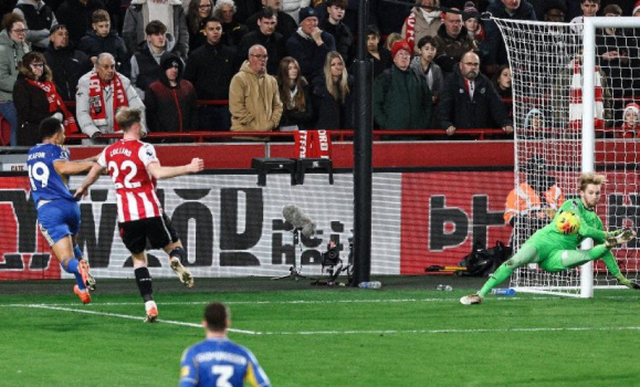 التعادل يحسم مواجهة برينتفورد وليدز يونايتد