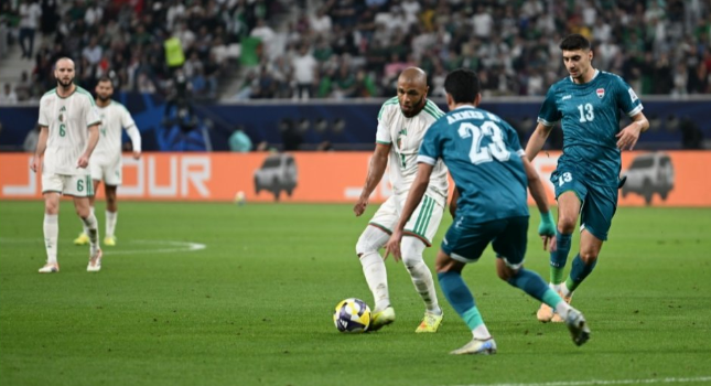 العراق يخسر امام الجزائر ويتأهلان سويا الى ربع نهائي كأس العرب