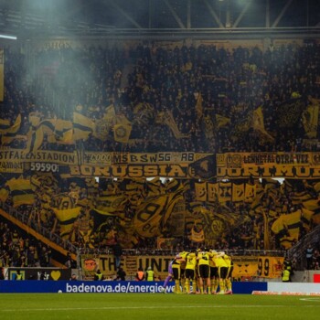 دورتموند المنقوص يعود من ميدان فرايبورغ بنقطة ثمينة