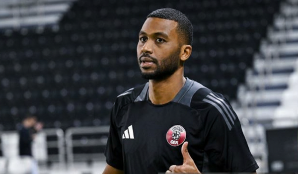 عبدالعزيز حاتم: هدفنا التعويض بعد الأداء المخيب أمام فلسطين