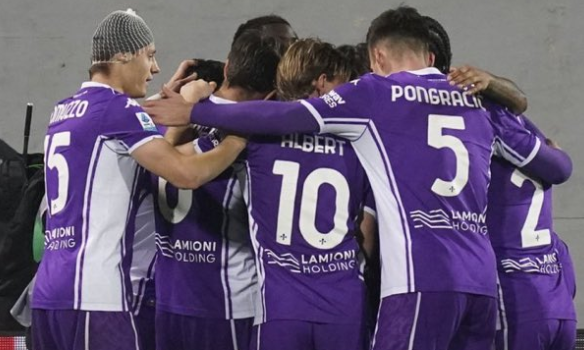 فيورنتينا يسحق أودينيزي بخماسية في الكالتشيو