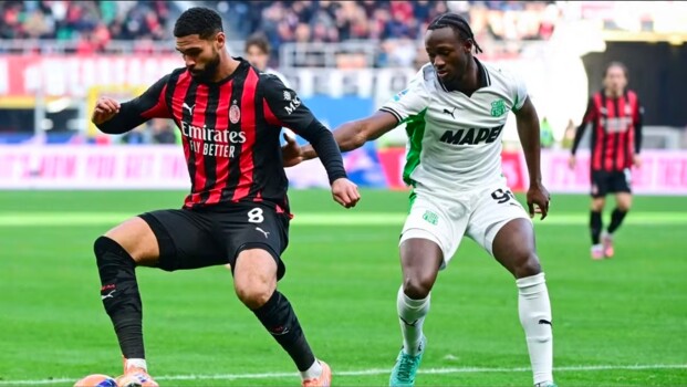 ميلان يكتفي بالتعادل مع ساسولو في الدوري الإيطالي