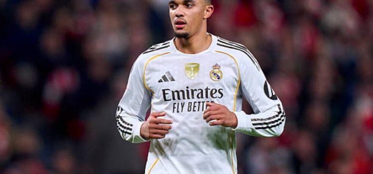 تشيلسي يخطط للتعاقد مع ألكسندر أرنولد