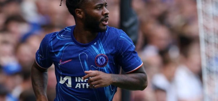 عرض إيطالي لضم جناح تشيلسي رحيم ستيرلينغ