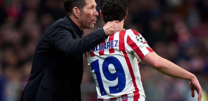 ألفاريز يحرج سيميوني ويشعل التكهنات حول مستقبله