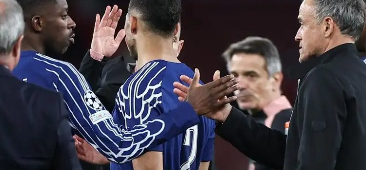 باريس يحسم جدل بين ديمبلي وإنريكي