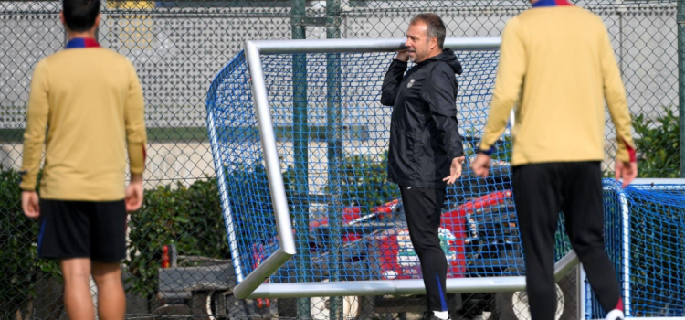 فليك يغير قاعدته الصارمة في برشلونة