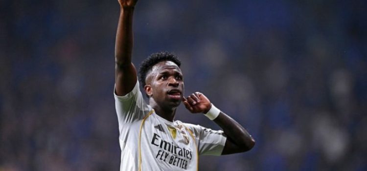 فينيسيوس يوافق على تجديد عقده