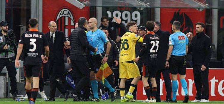 ميلان يعبر عن استيائه من التحكيم عقب التعادل أمام كومو