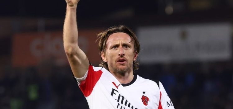 أليجري: ننتظر قرار مودريتش