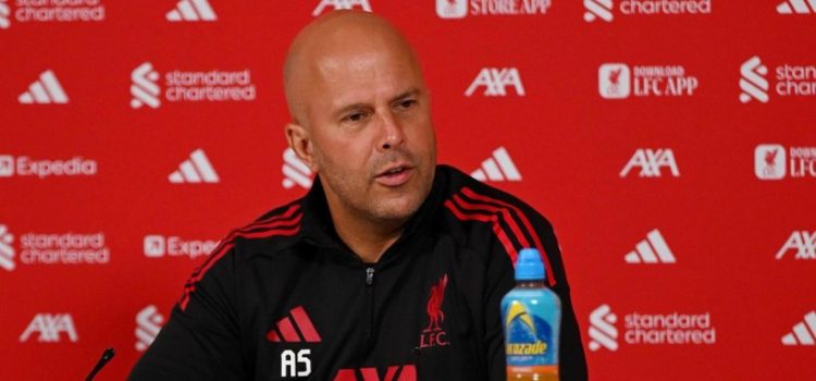 سلوت: غياب صلاح مؤثر أمام برايتون وجدول المباريات مرهق وغير عادل