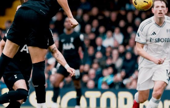 فولهام يحقق فوزًا ثمينًا أمام توتنهام