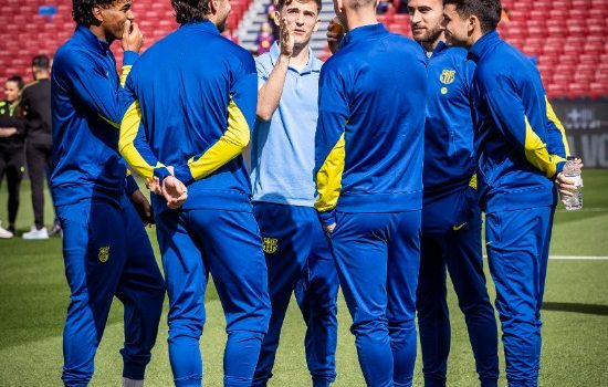 لامين يامال وغارسيا يعودان إلى تدريبات برشلونة