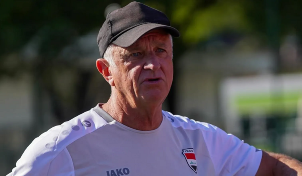 مدرب العراق يحاول إبعاد لاعبيه عن أخبار الحرب قبل مواجهة بوليفيا الحاسمة