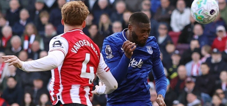 التعادل يحسم مباراة برينتفورد وايفرتون وخسارة بيرنلي امام برايتون