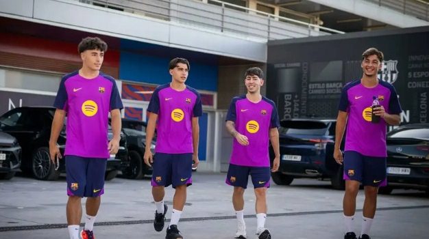 باريس سان جيرمان يستهدف موهبة جديدة من برشلونة