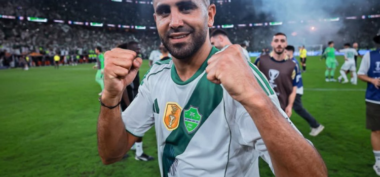 الاتحاد الجزائري لكرة القدم يكرّم محرز بعد إعلان اعتزاله اللعب دوليًا