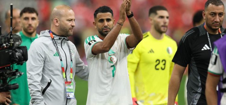 رياض محرز يعلن اعتزاله الدولي بعد وداع الجزائر لكأس العالم