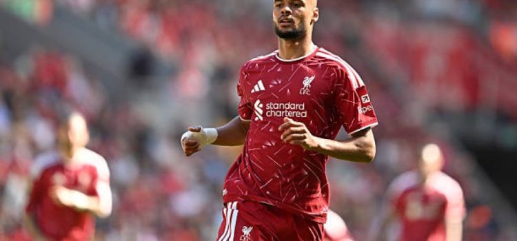 ليفربول يحسم موقفه من بيع جاكبو إلى توتنهام