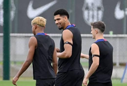 نجم برشلونة يقترب من الرحيل