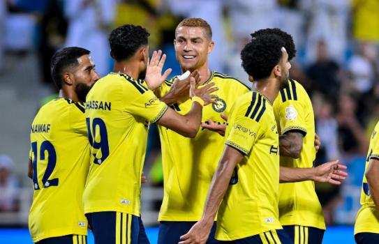 النصر يكتسح الرياض ويستعيد الصدارة من الهلال بدوري روشن