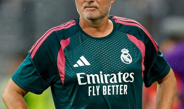 مورينيو يحل الأزمة.. صفقة ريال مدريد الجديدة بديل عدم التعاقد مع رودري