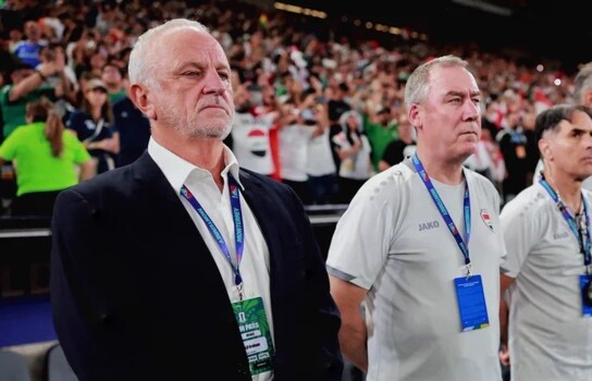 مولنستين يغادر منتخب العراق لمهمة جديدة