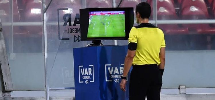 يويفا يعلن توجهًا جديدًا لاستخدام تقنية الفيديو في أوروبا