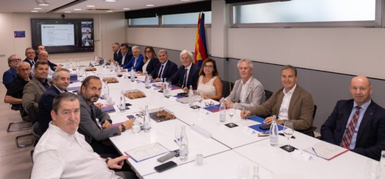 إيرادات ضخمة على طاولة برشلونة