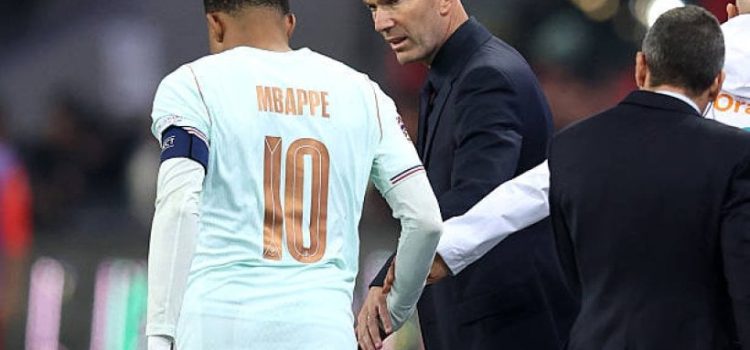 زيدان يقرر عدم استدعاء بديل لمبابي مع منتخب فرنسا