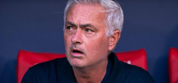 مورينيو: طالبت لاعبي ريال مدريد ألا يخونوني وعدت لهذا السبب