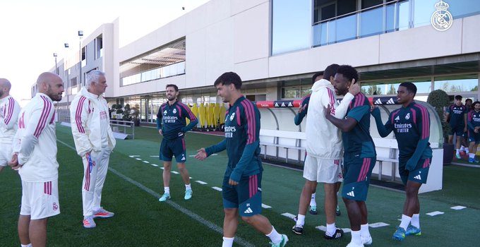 ريال مدريد يحدد أولوياته في صيف 2027