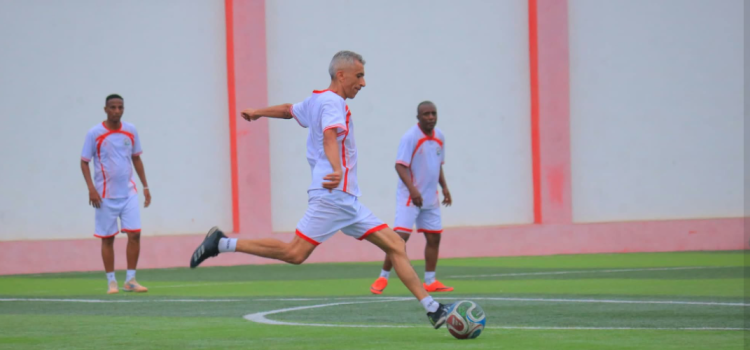 منتخب قدامى اللاعبين يواصل معسكره الداخلي في المكلا استعداداً لبطولة الخليج